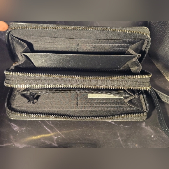 EUC Bundle Of Betty Boop Wristlet Wallet & Ipsy Makeup Pouch - Picture 5 of 9